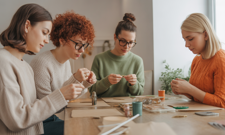 découvrez nos conseils essentiels pour animer un atelier diy réussi, idéal pour les débutants souhaitant partager leur passion du bricolage et de la création.
